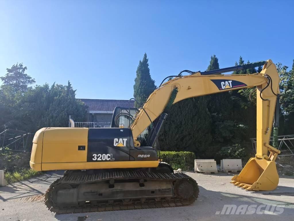 CAT 320 Lánctalpas kotrók