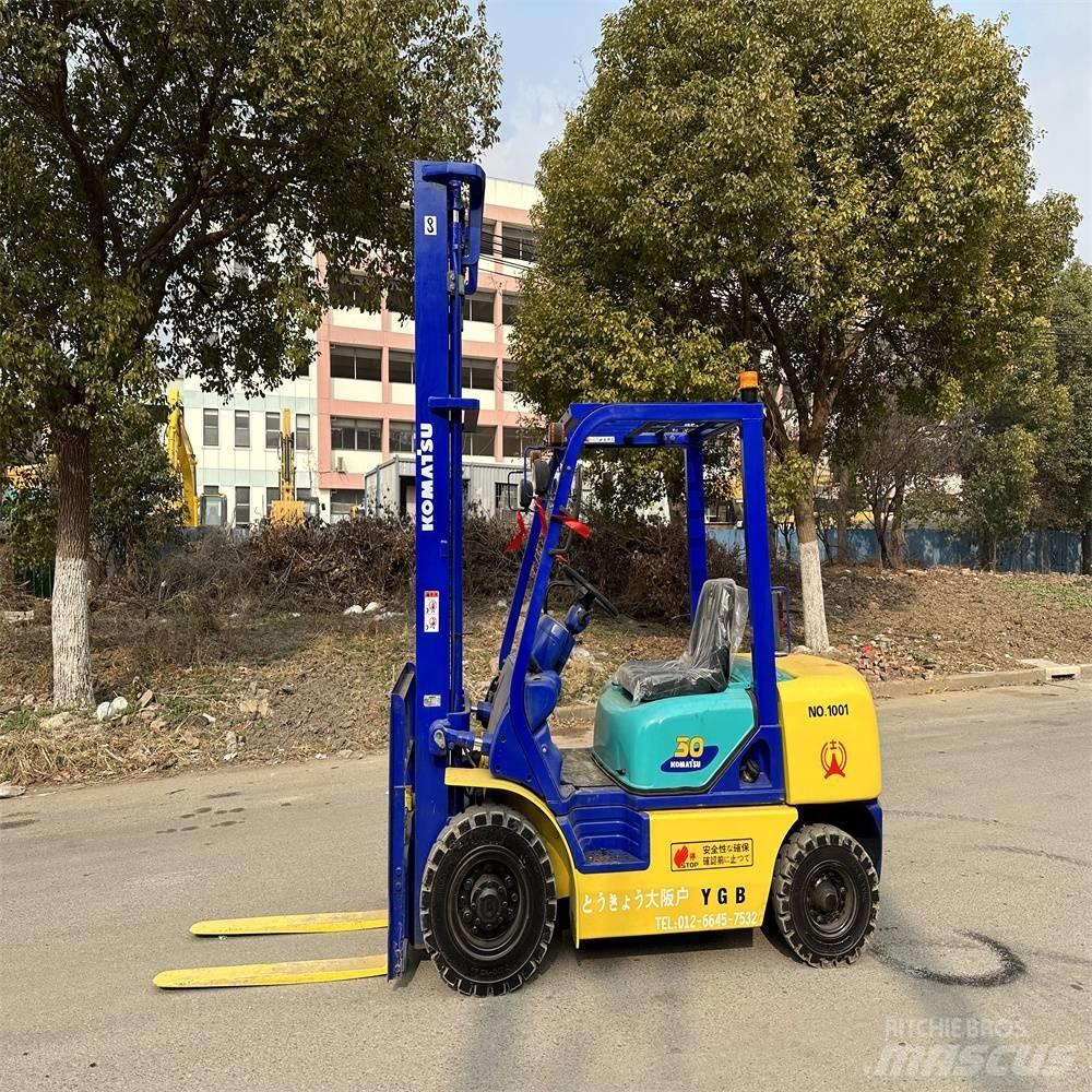 Komatsu FD30-14 Dízel targoncák