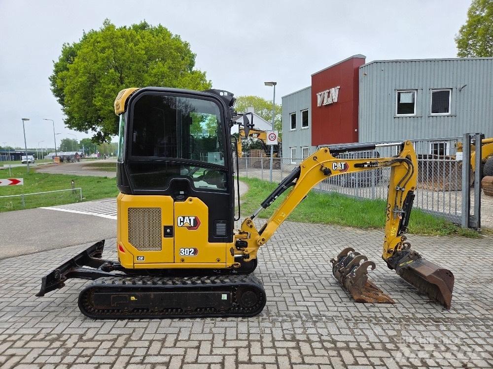 CAT 302CR Mini kotrók < 7t