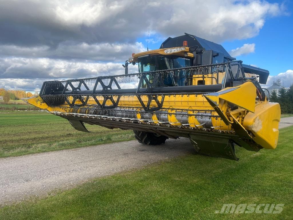 New Holland CX 8080 Kombájnok