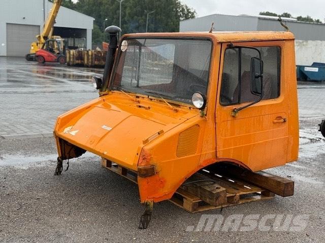 Unimog 424 USED CAB Vezetőfülke és belső tartozékok