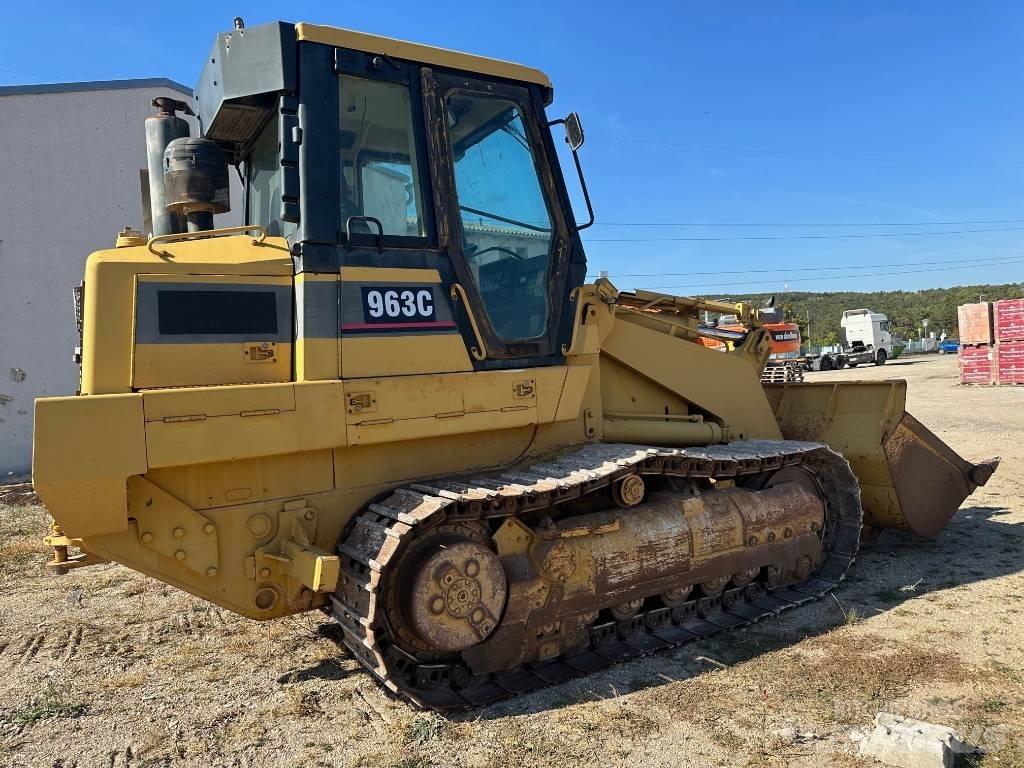 CAT 963 C Lánctalpas homlokrakodók