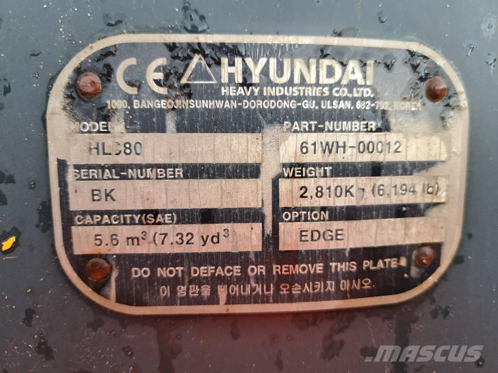 Hyundai HL 980 Gumikerekes homlokrakodók