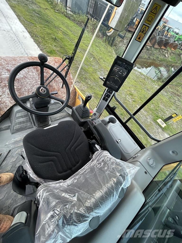 Volvo SD135B Egydobos hengerek