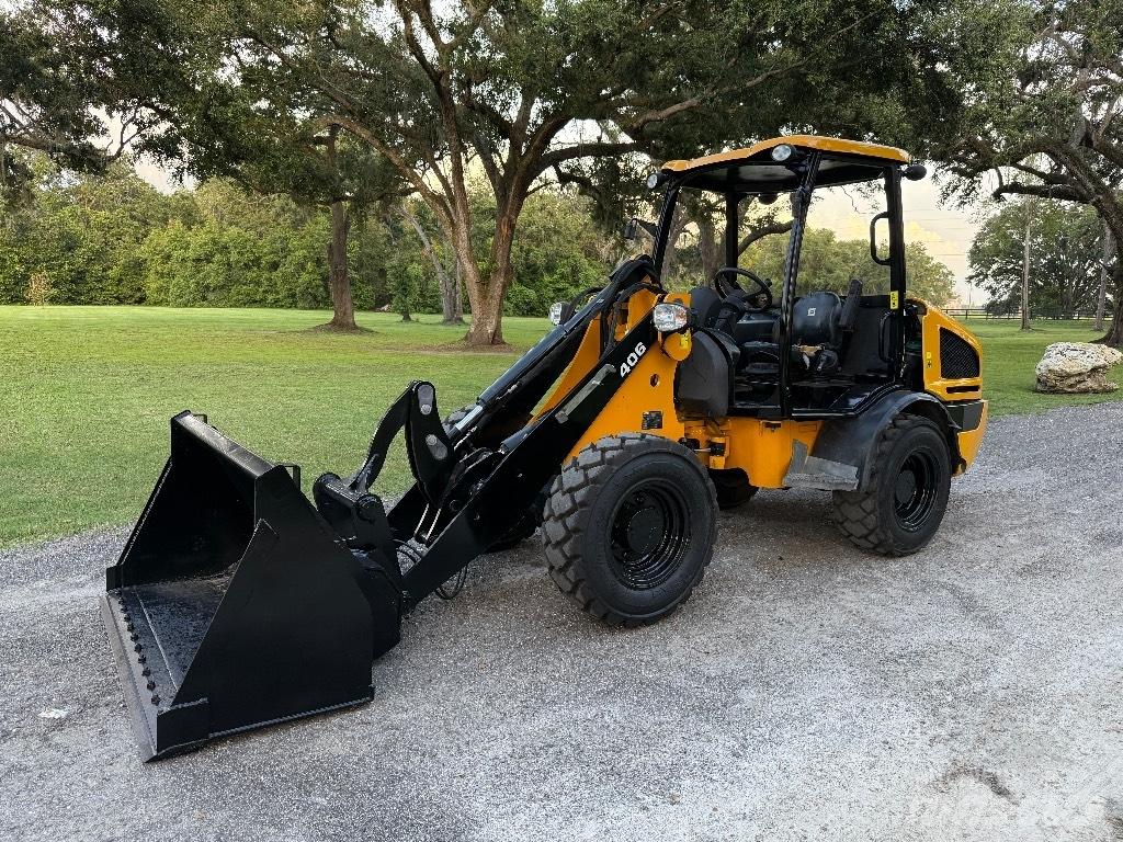 JCB 407 Gumikerekes homlokrakodók