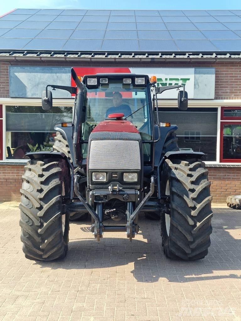 Valtra 8950 Traktorok