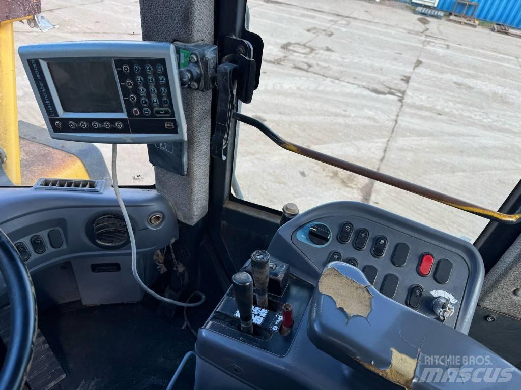 Komatsu WA 470-6 Gumikerekes homlokrakodók