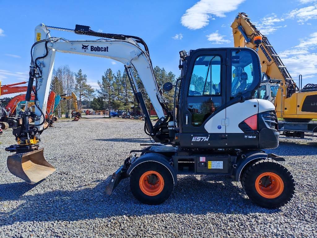 Bobcat E 57 W Gumikerekes kotrók