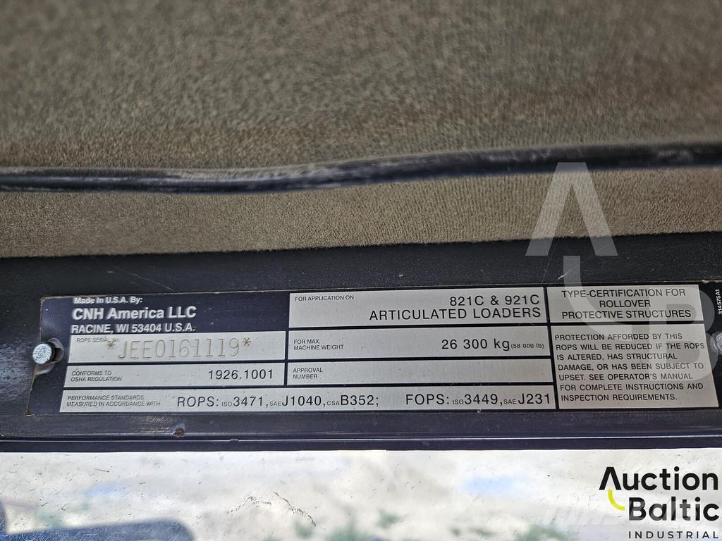 CASE 921C/2 Gumikerekes homlokrakodók