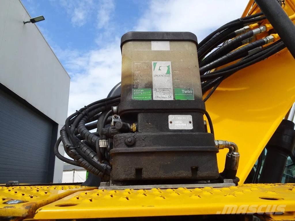 JCB JZ140 Lánctalpas kotrók
