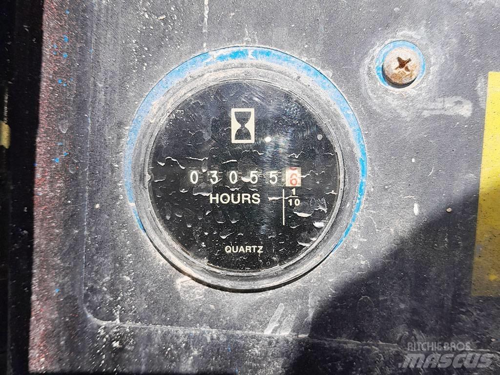 Genie GS3268RT Ollós emelők