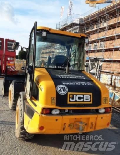 JCB 407 Gumikerekes homlokrakodók