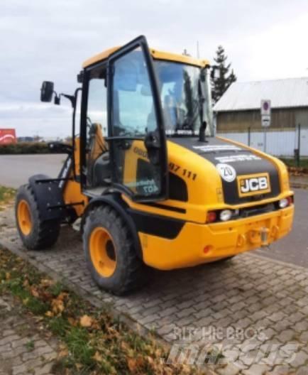JCB 407 Gumikerekes homlokrakodók