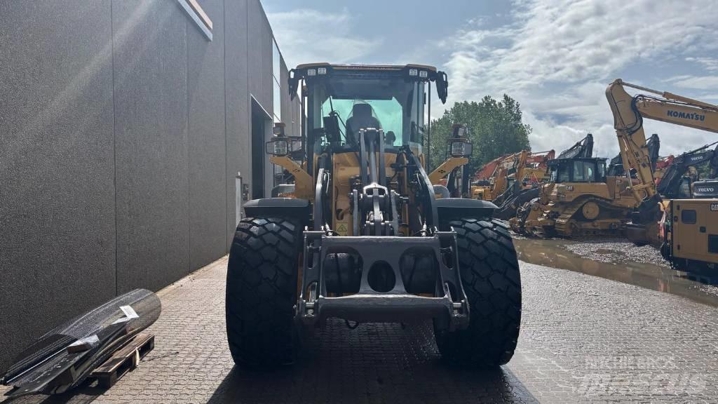 Volvo L 90 H Gumikerekes homlokrakodók