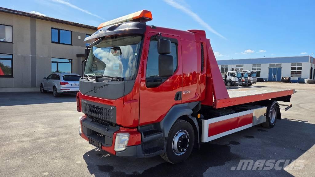 Volvo FL 250 4X2 Platós/Csörlős teherautók