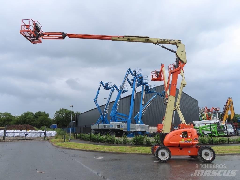 JLG 600 AJ Karos emelők