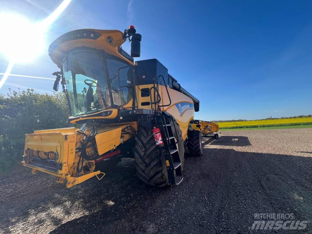 New Holland 8.85 Kombájnok