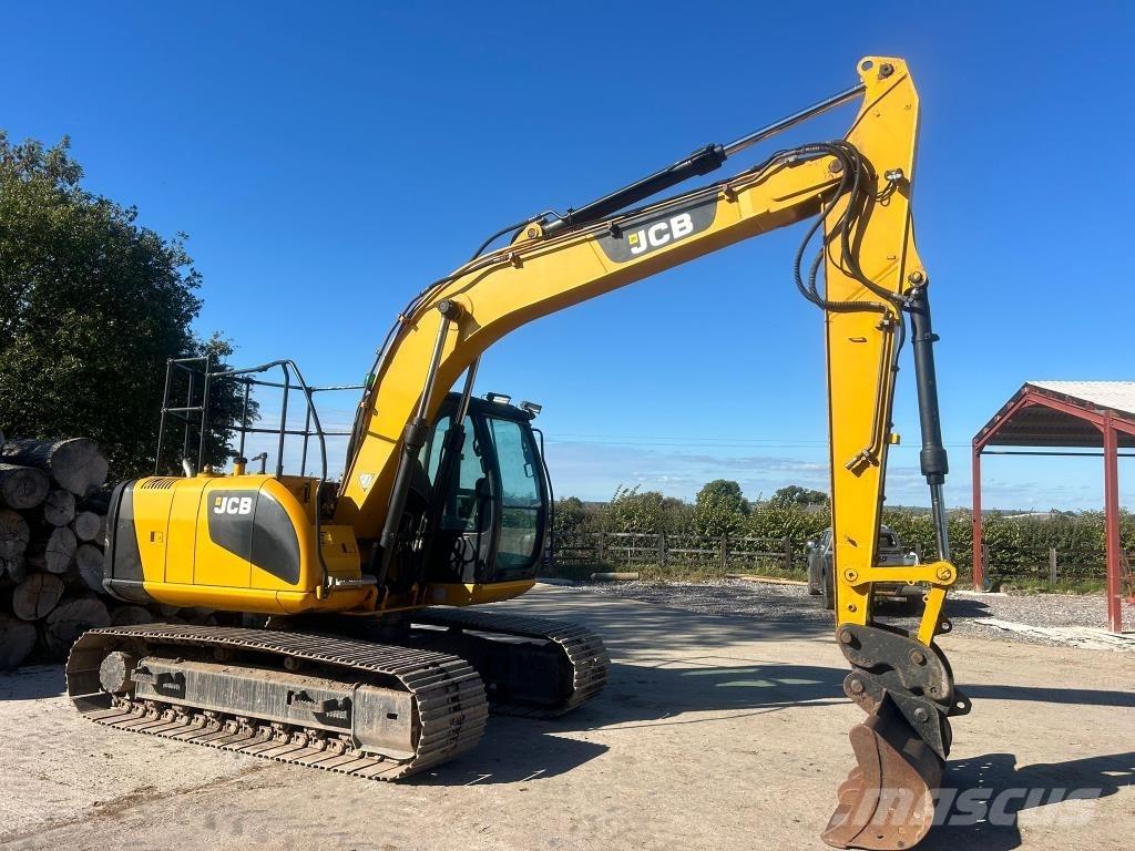 JCB JS 130 LC Lánctalpas kotrók