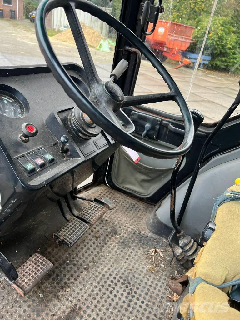 Case IH 745 XL Traktorok