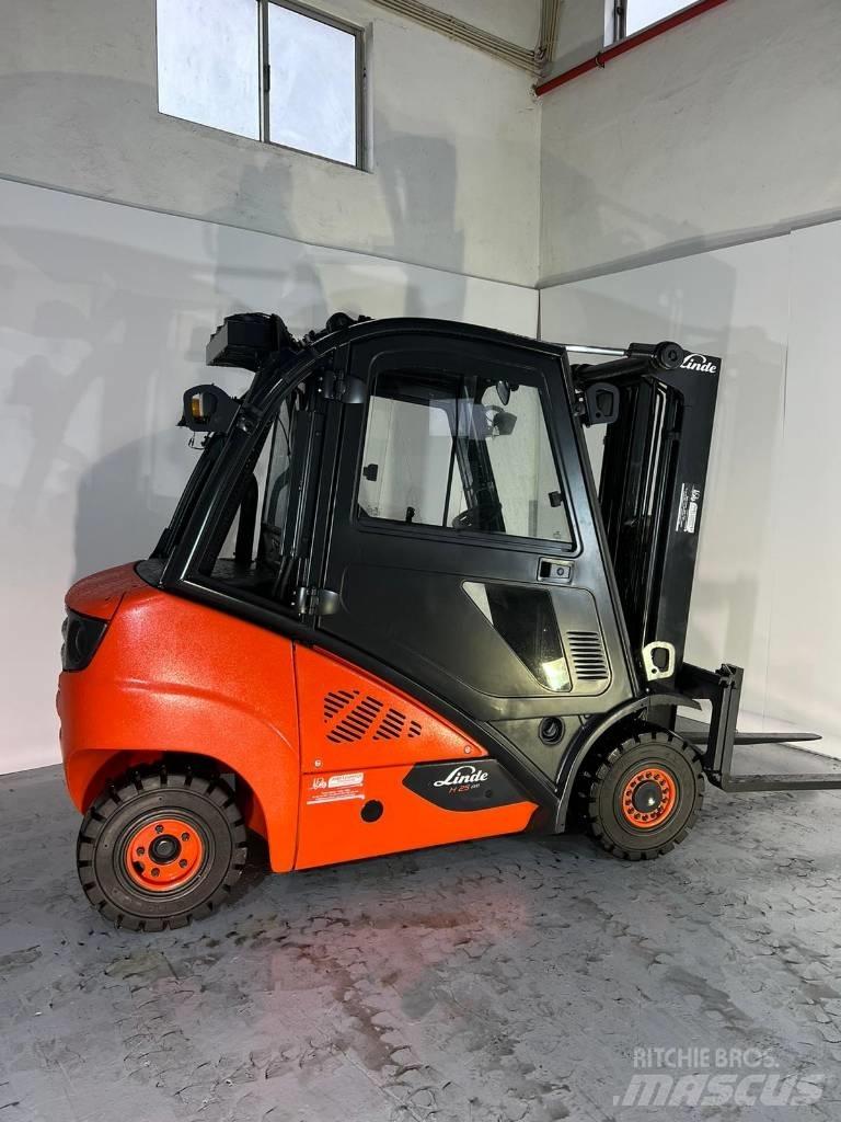 Linde H 25 D Dízel targoncák