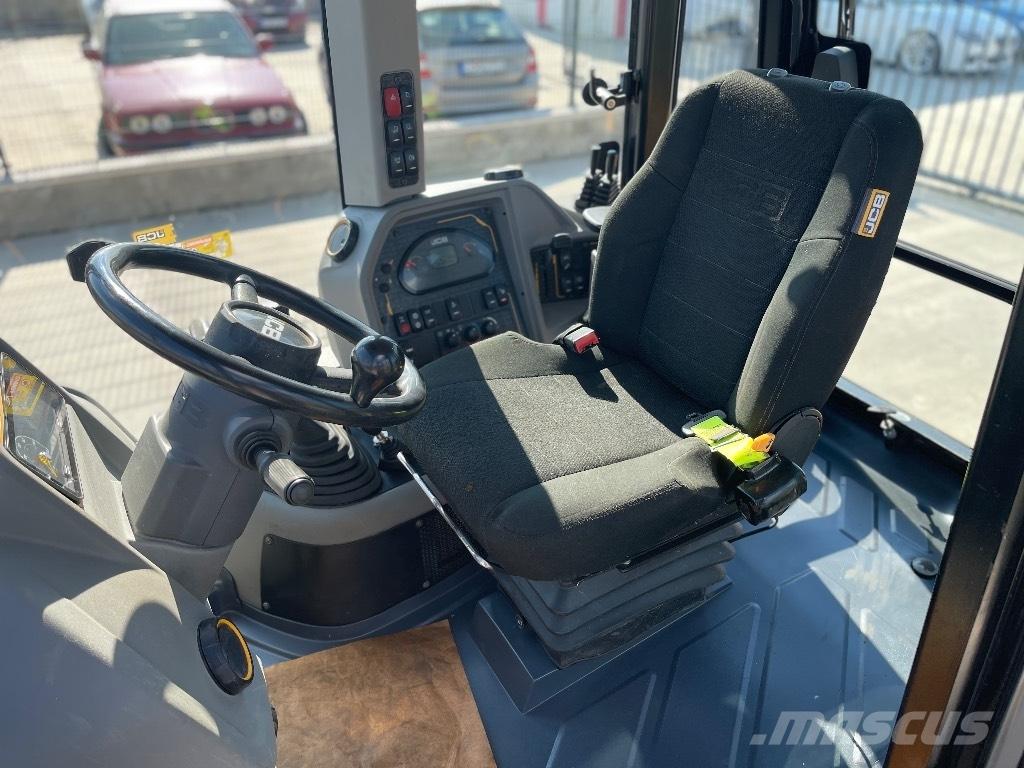 JCB 3 CX / compact Kotrórakodók