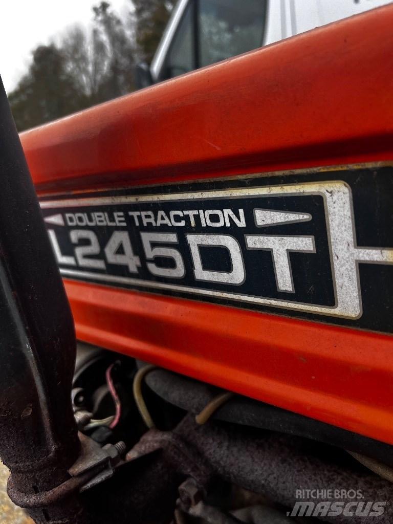 Kubota L 245 Kompakt traktorok