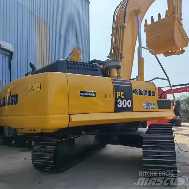 Komatsu PC300 Lánctalpas kotrók