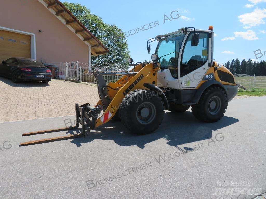 Liebherr L 506 Gumikerekes homlokrakodók