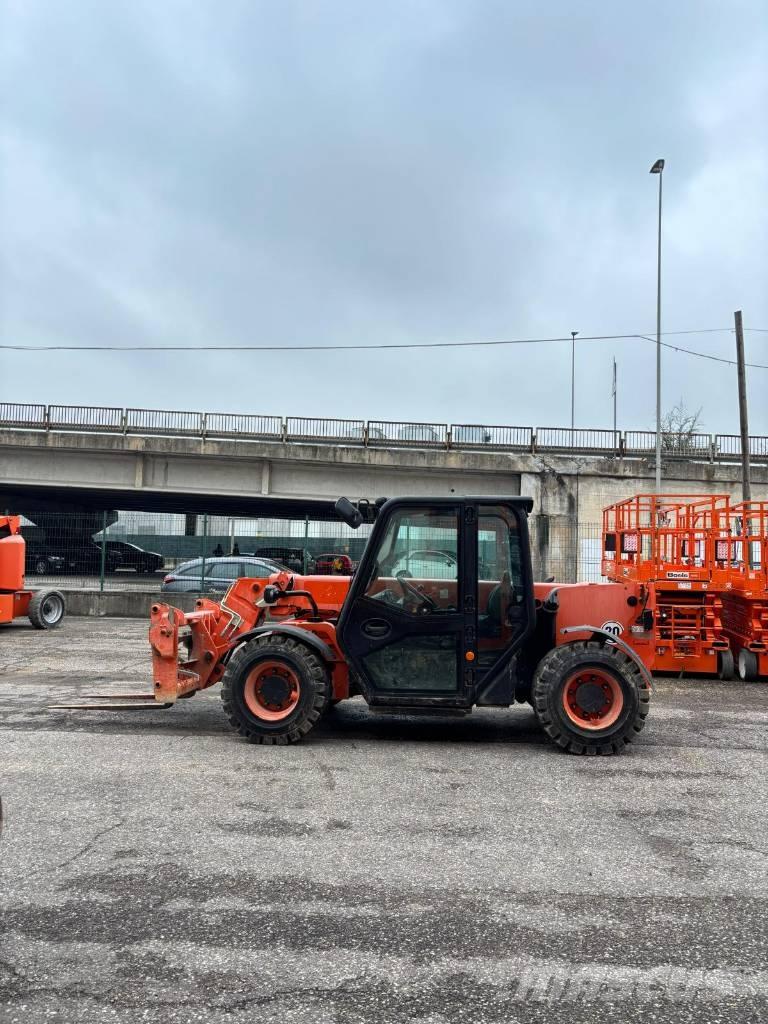 JCB 525-60 Teleszkópos rakodók