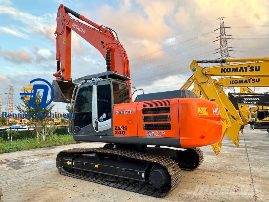 Hitachi ZX 240 Lánctalpas kotrók