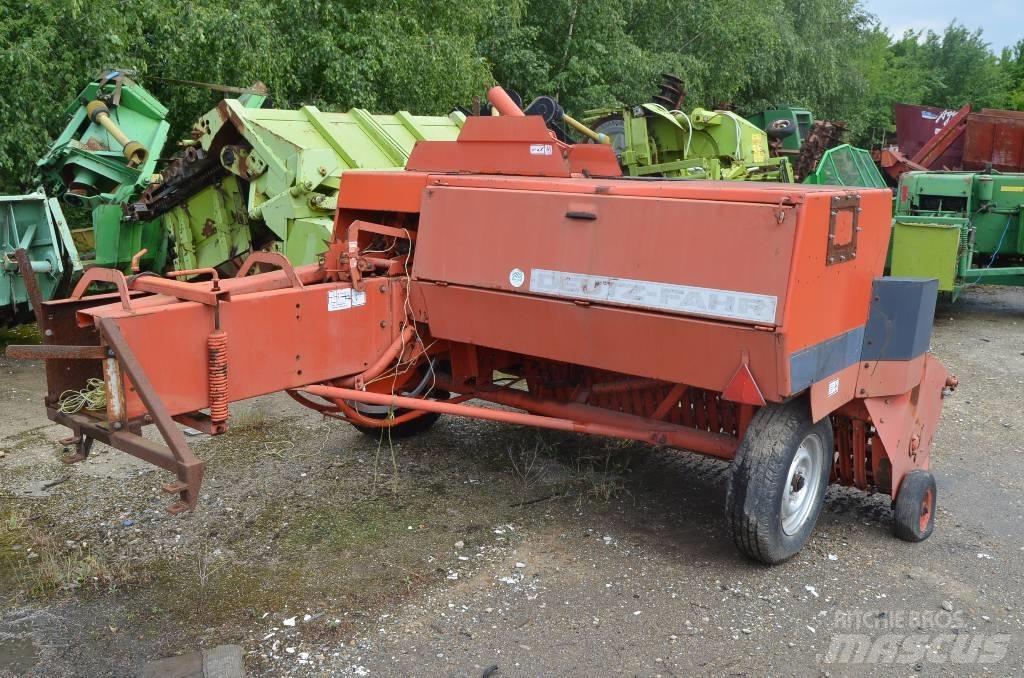 Deutz-Fahr HD490 Szögletes bálázók