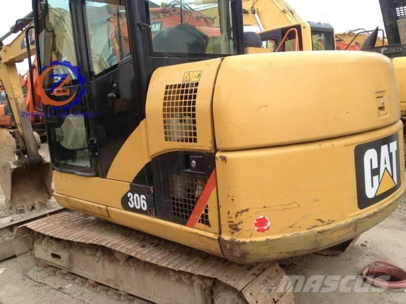 CAT 306 Mini kotrók < 7t
