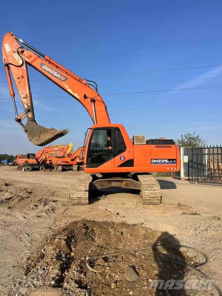 Doosan DH 225 LC-9 Lánctalpas kotrók