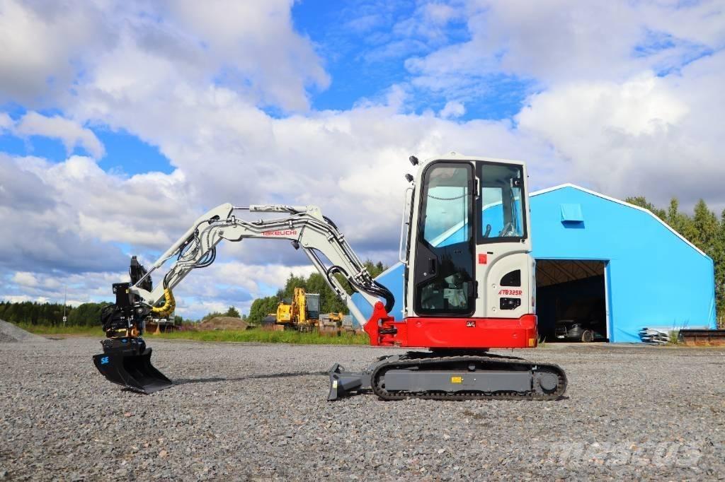 Takeuchi TB325R Mini kotrók < 7t