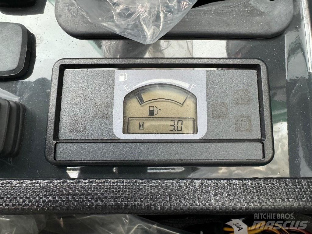Hitachi ZX 26 U-6 Mini kotrók < 7t