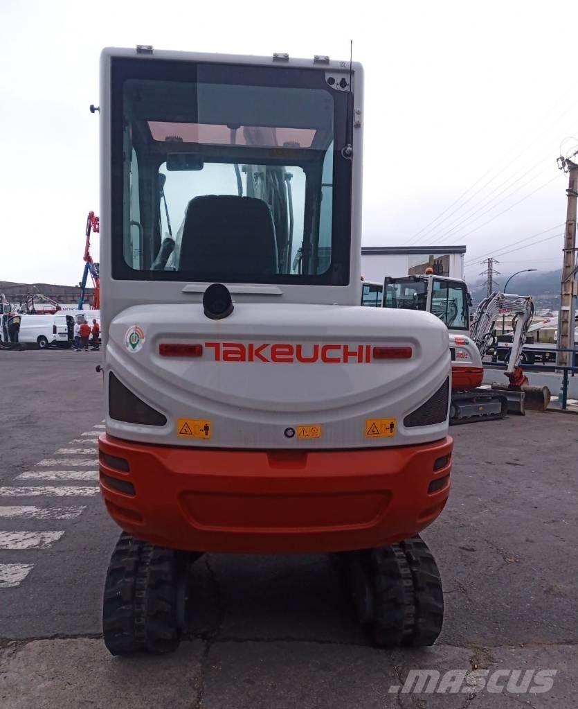 Takeuchi TB 230 Mini kotrók < 7t