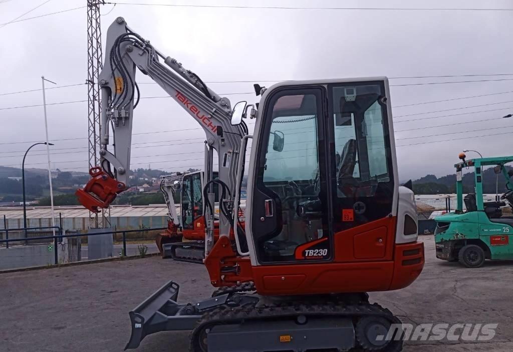 Takeuchi TB 230 Mini kotrók < 7t
