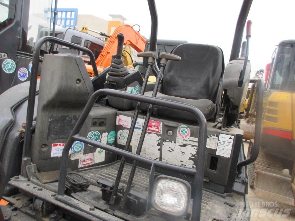 Hitachi ZX 30 U Mini kotrók < 7t