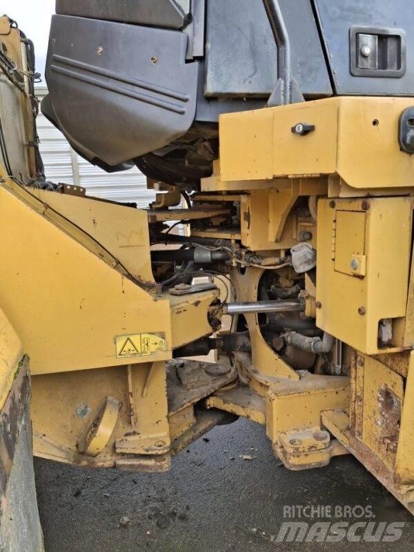 CAT 950H Gumikerekes homlokrakodók