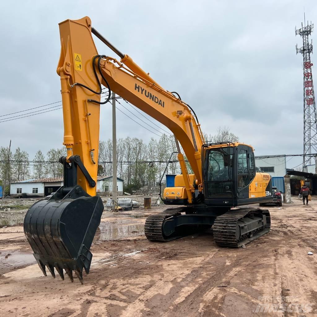 Hyundai R220LC-9 Lánctalpas kotrók