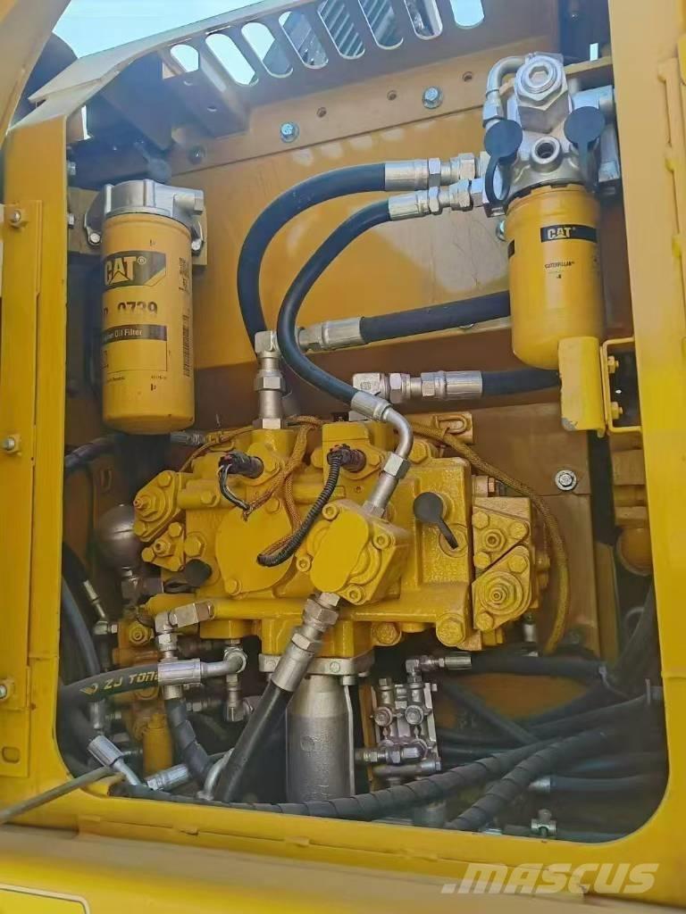 CAT 312 D Lánctalpas kotrók