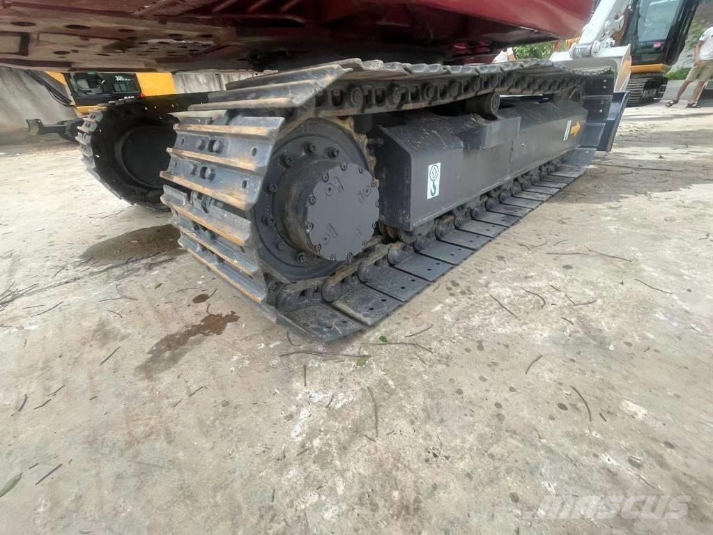 Takeuchi TB180C Lánctalpas kotrók