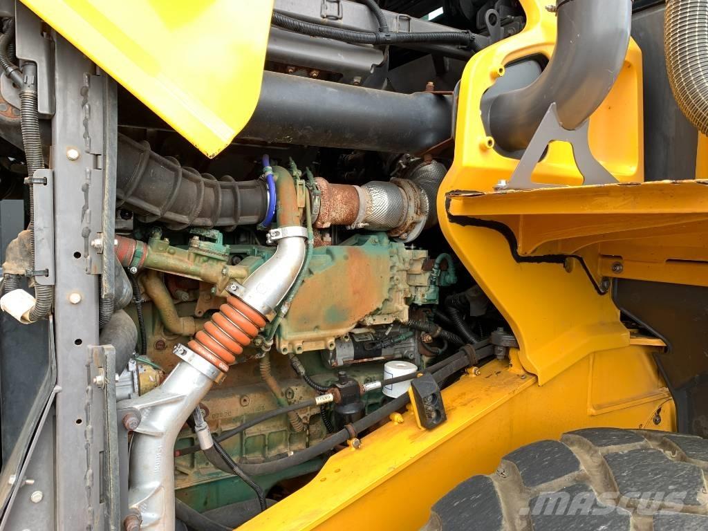 Volvo L 90 H Gumikerekes homlokrakodók