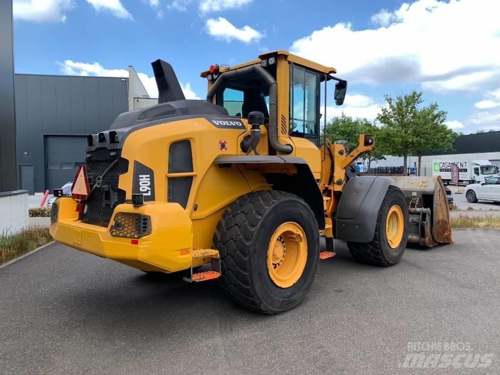 Volvo L 90 H Gumikerekes homlokrakodók