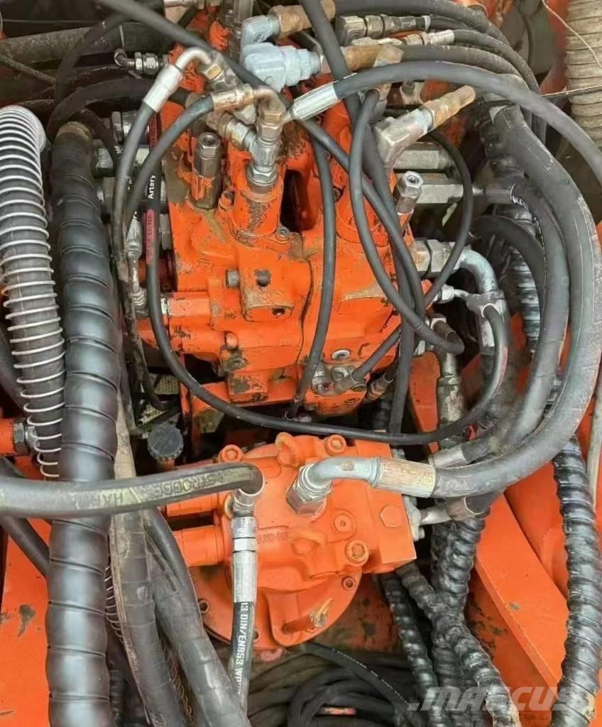 Doosan DH150W Gumikerekes kotrók