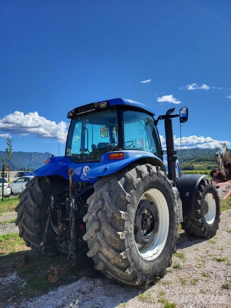 New Holland TG 285 Traktorok