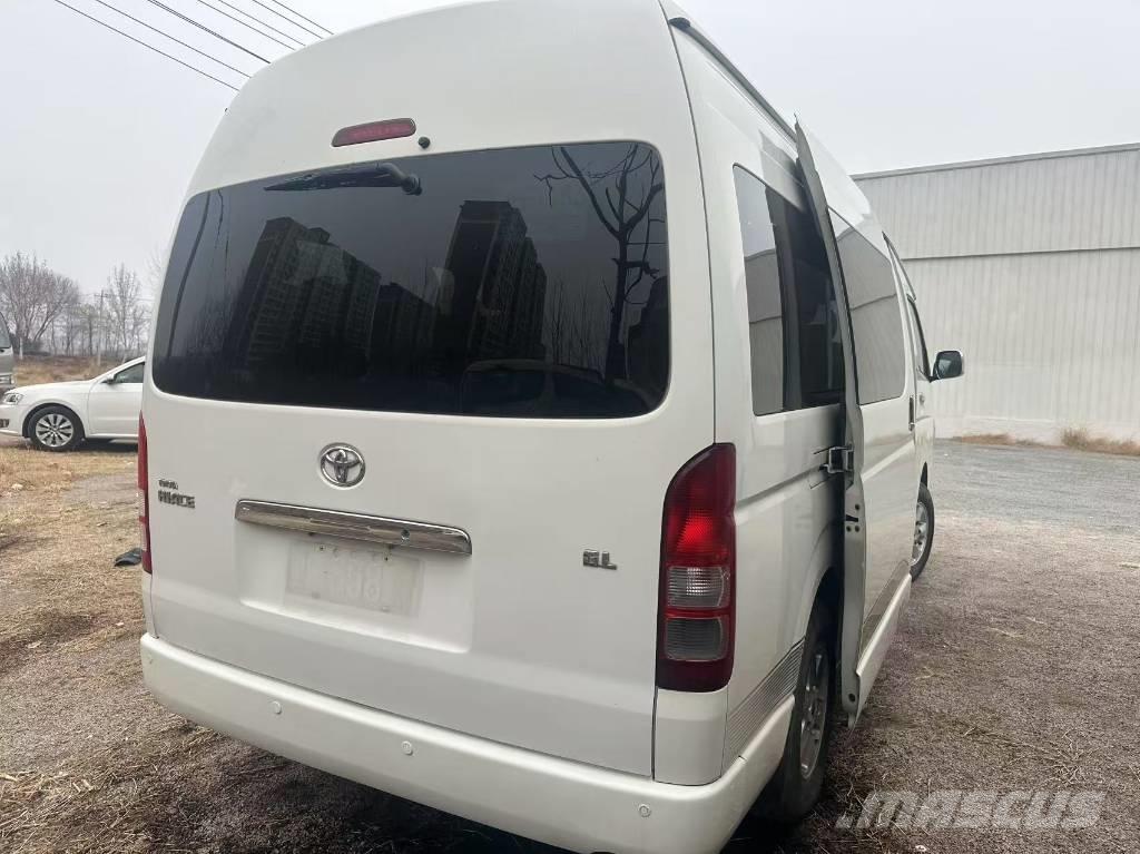 Toyota Hiace Transporterek