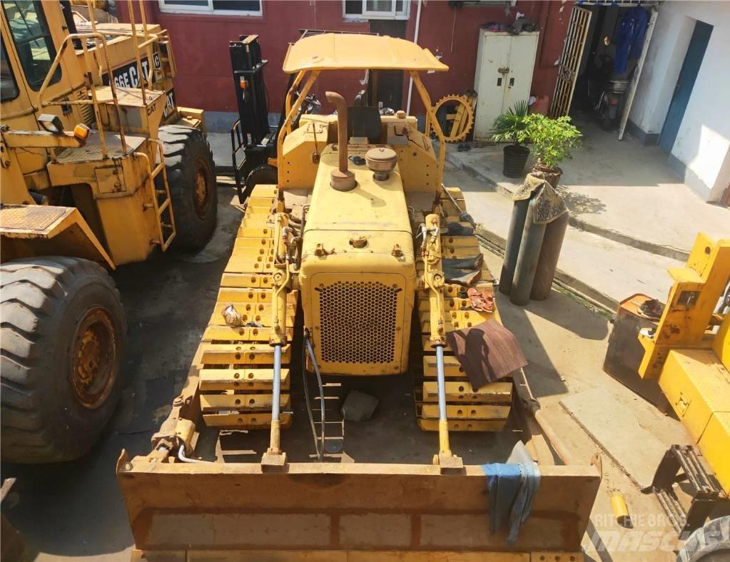 CAT D 4 E lánctalpas dózerek