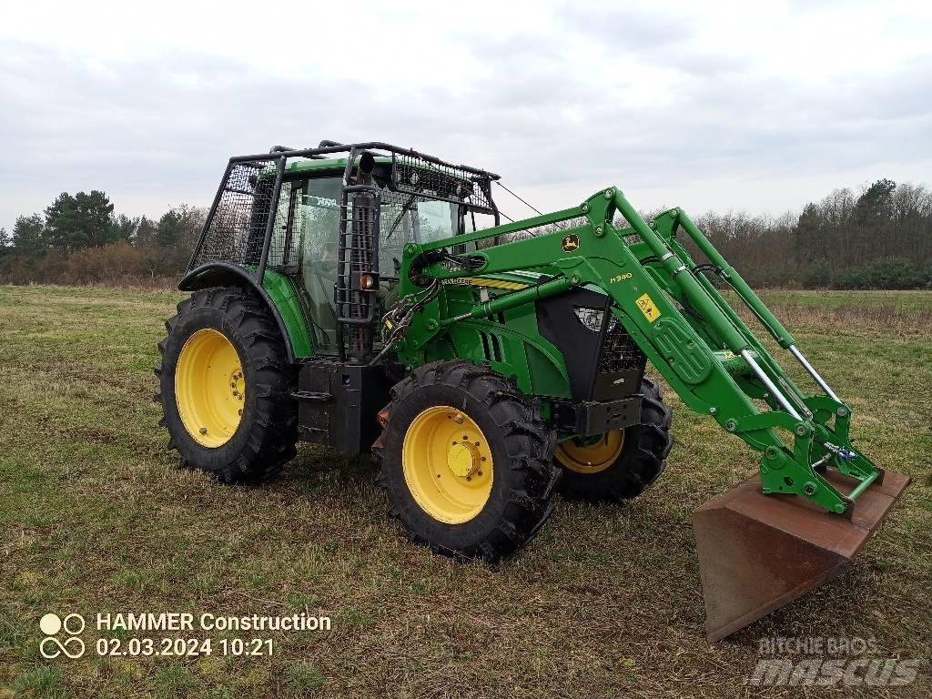 John Deere 6115M Erdészeti traktorok