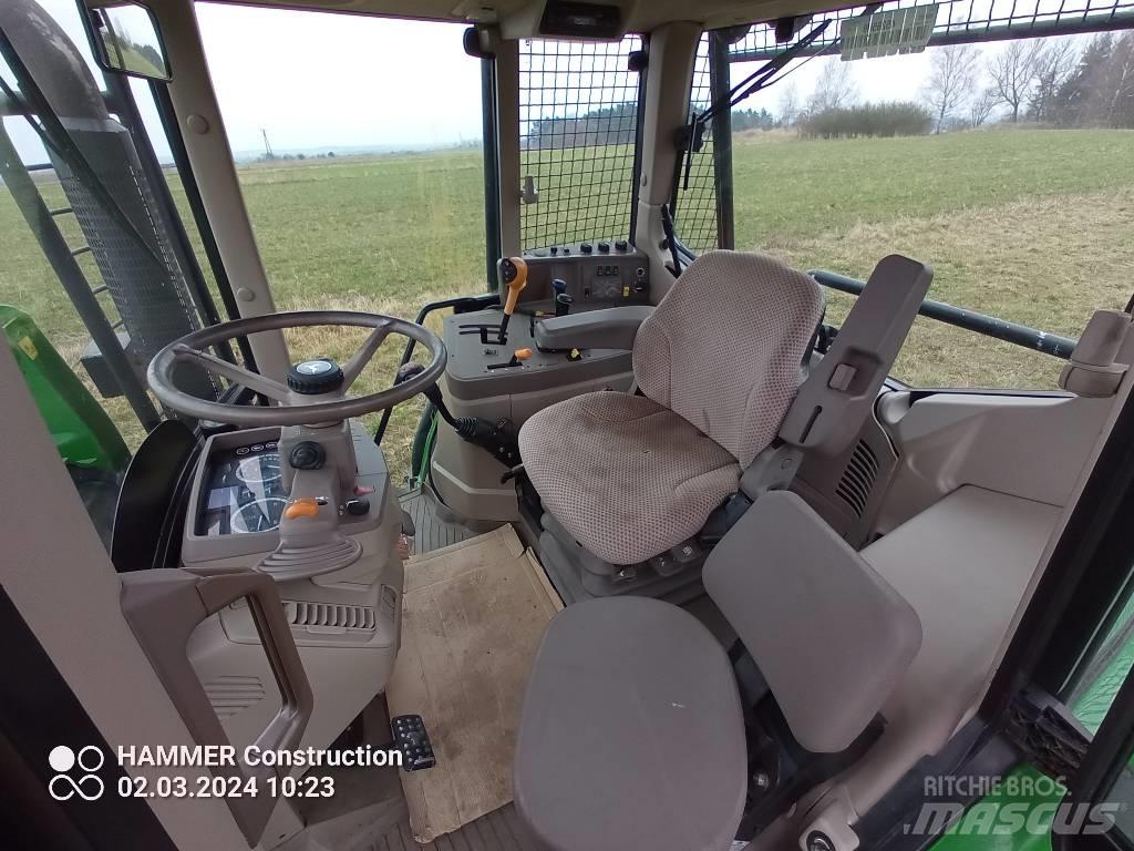 John Deere 6115M Erdészeti traktorok